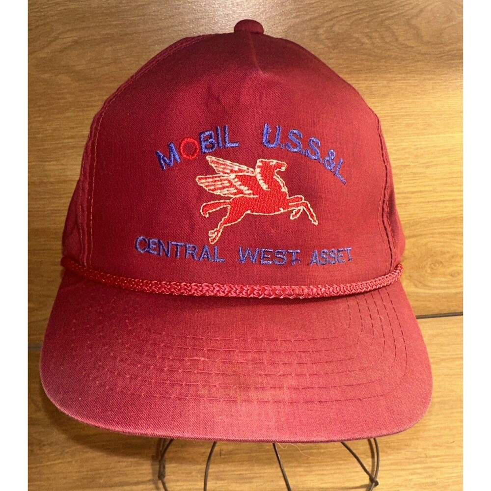 Mobil U.S.S. & L Central West Motor Oil Gas Snapback Rope Trucker Hat Pegasus